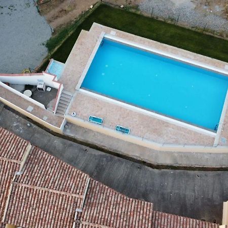 Residence Baia Sant Anna Con Piscina Tanaunella Eksteriør billede