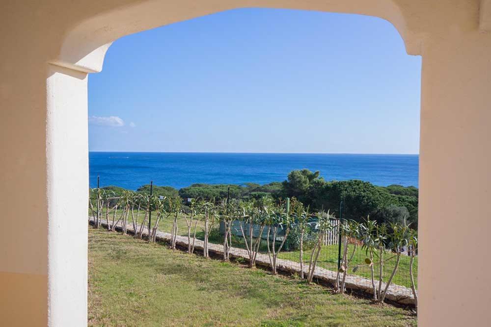 Residence Baia Sant Anna Con Piscina Tanaunella Eksteriør billede